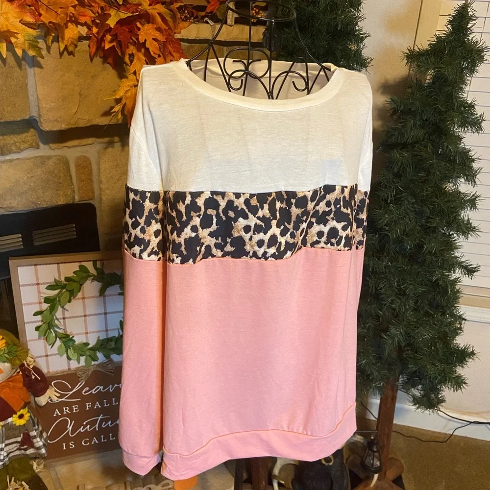 NWOT SHEIN Top - Picture 3 of 3